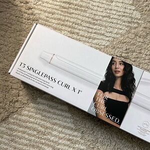 T3 SinglePass Curl X Ceramic Extra-Long Barrel Curling Iron 1”